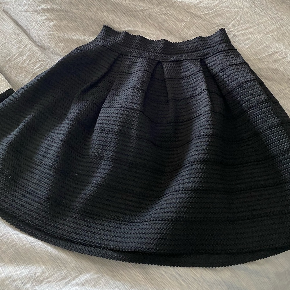 Black Express Bubble Skirt